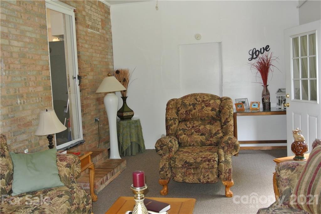 137 Cedar Lane Rutherfordton, NC 28139 - Photo 13 of 26 a living room with furniture