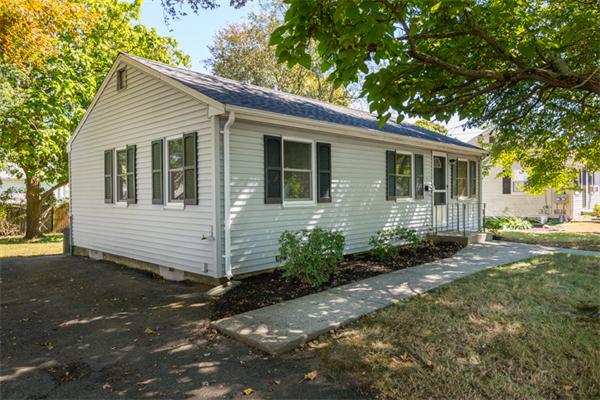 194 Levin Road Rockland, MA 02370 - Photo 2 of 20 Gallery Image 2