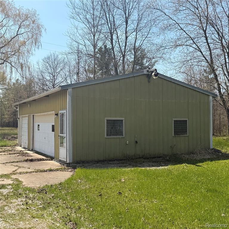 11779 Dunn Road Memphis, MI 48041 - Photo 4 of 37