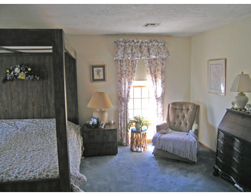 9 Hidden Brick Road Hopkinton, MA 01748 - Photo 18 of 27 Gallery Image 18