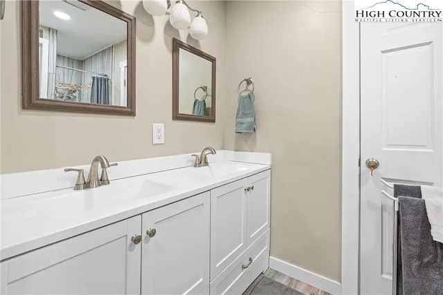 $674,900 | 398 Campbell Glen Lane, Fleetwood, NC 28626