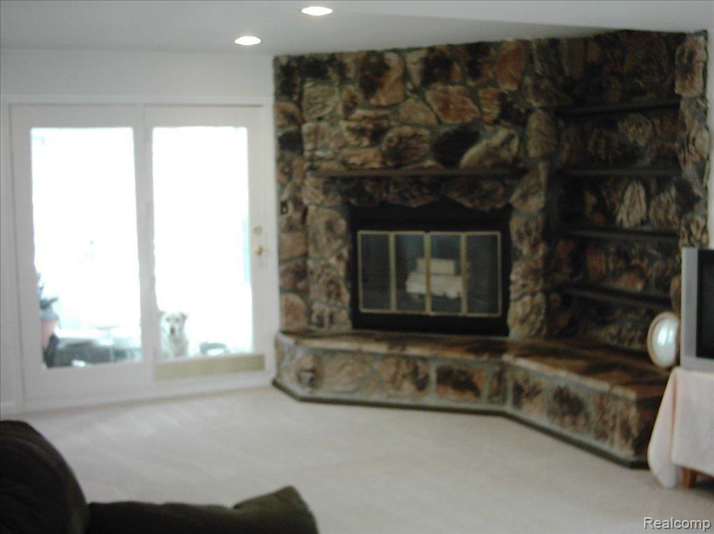 11801 31 Mile Road Washington, MI 48095 - Photo 2 of 4 House For sale1 002