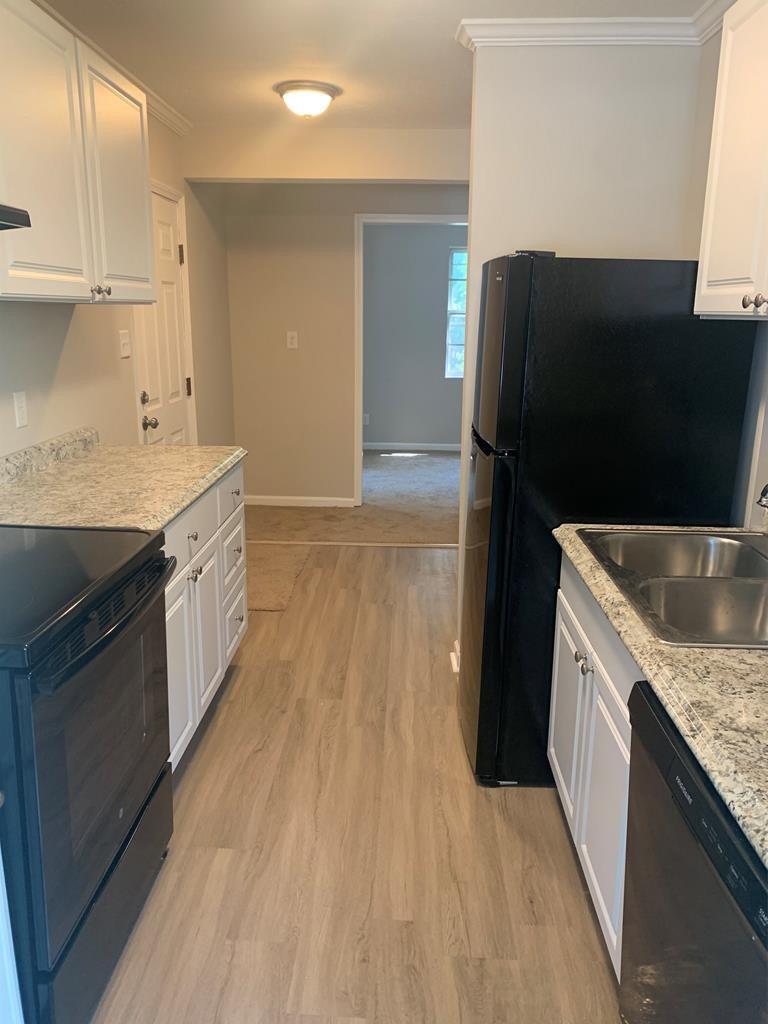 3122 Collier Road Augusta, GA 30906 - Photo 3 of 14