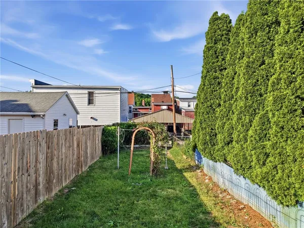 $174,000 | 32 Clay Street, New Philadelphia, PA 17959