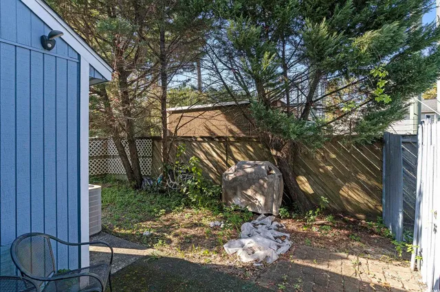 $179,900 | 601 38th Avenue North, Unit E1, Myrtle Beach, SC 29577