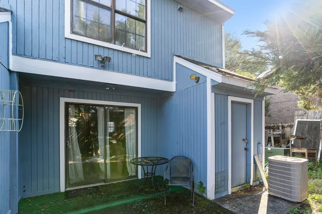 $179,900 | 601 38th Avenue North, Unit E1, Myrtle Beach, SC 29577