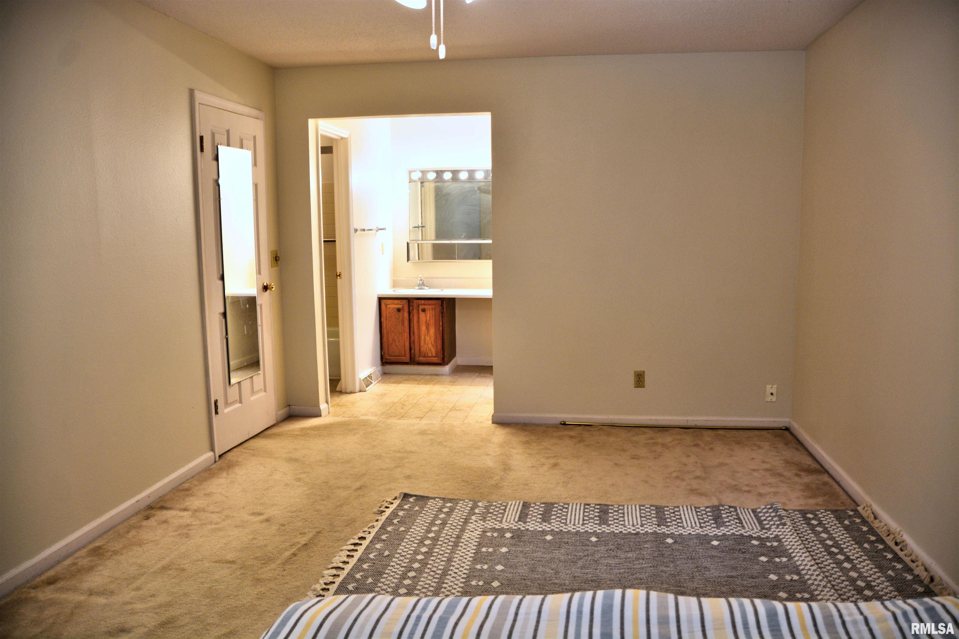 260 Jamestown Road Macomb, IL 61455 - Photo 12 of 18