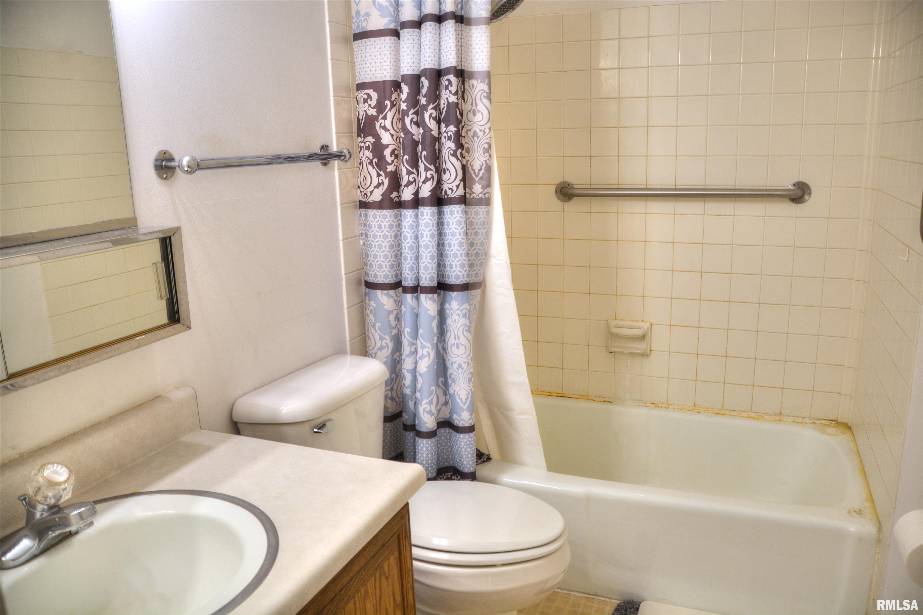 260 Jamestown Road Macomb, IL 61455 - Photo 16 of 18