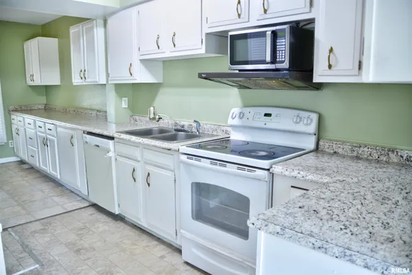 $89,900 | 260 Jamestown Road, Macomb, IL 61455