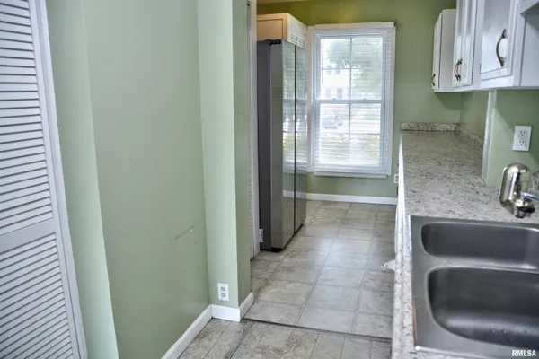 $89,900 | 260 Jamestown Road, Macomb, IL 61455