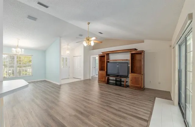 $299,900 | 5393 Southwest 109th Place Road, Ocala, FL 34476