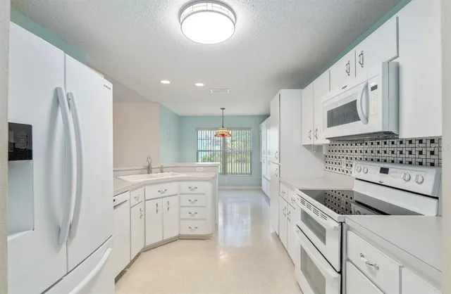 $299,900 | 5393 Southwest 109th Place Road, Ocala, FL 34476