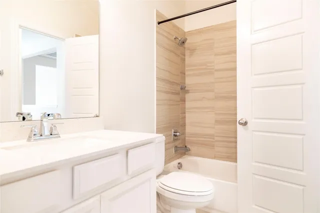 $3,600 | 3618 Windward Canyon Drive, Fulshear, TX 77441