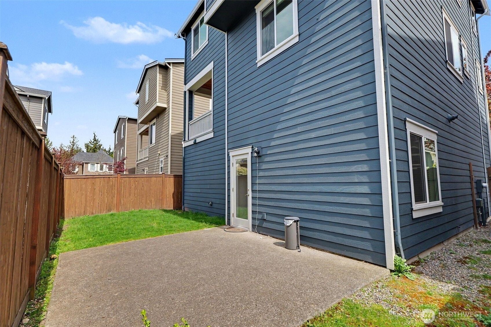 18530 46th Avenue Southeast Bothell, WA 98012 - Photo 30 of 40
