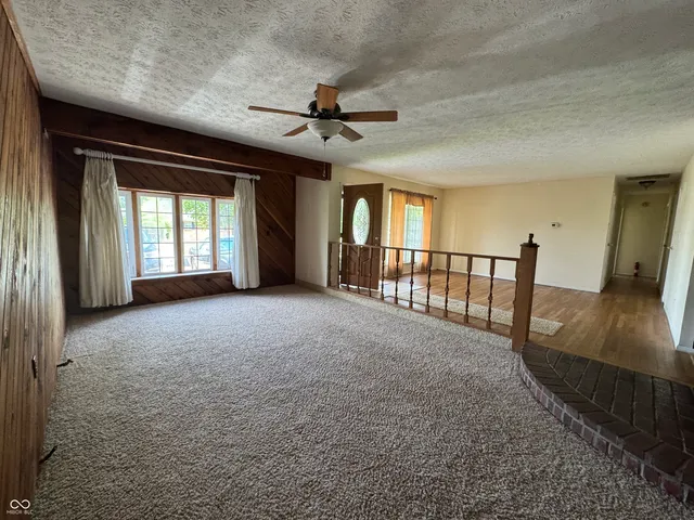 $250,000 | 825 Park View Drive, Rushville, IN 46173