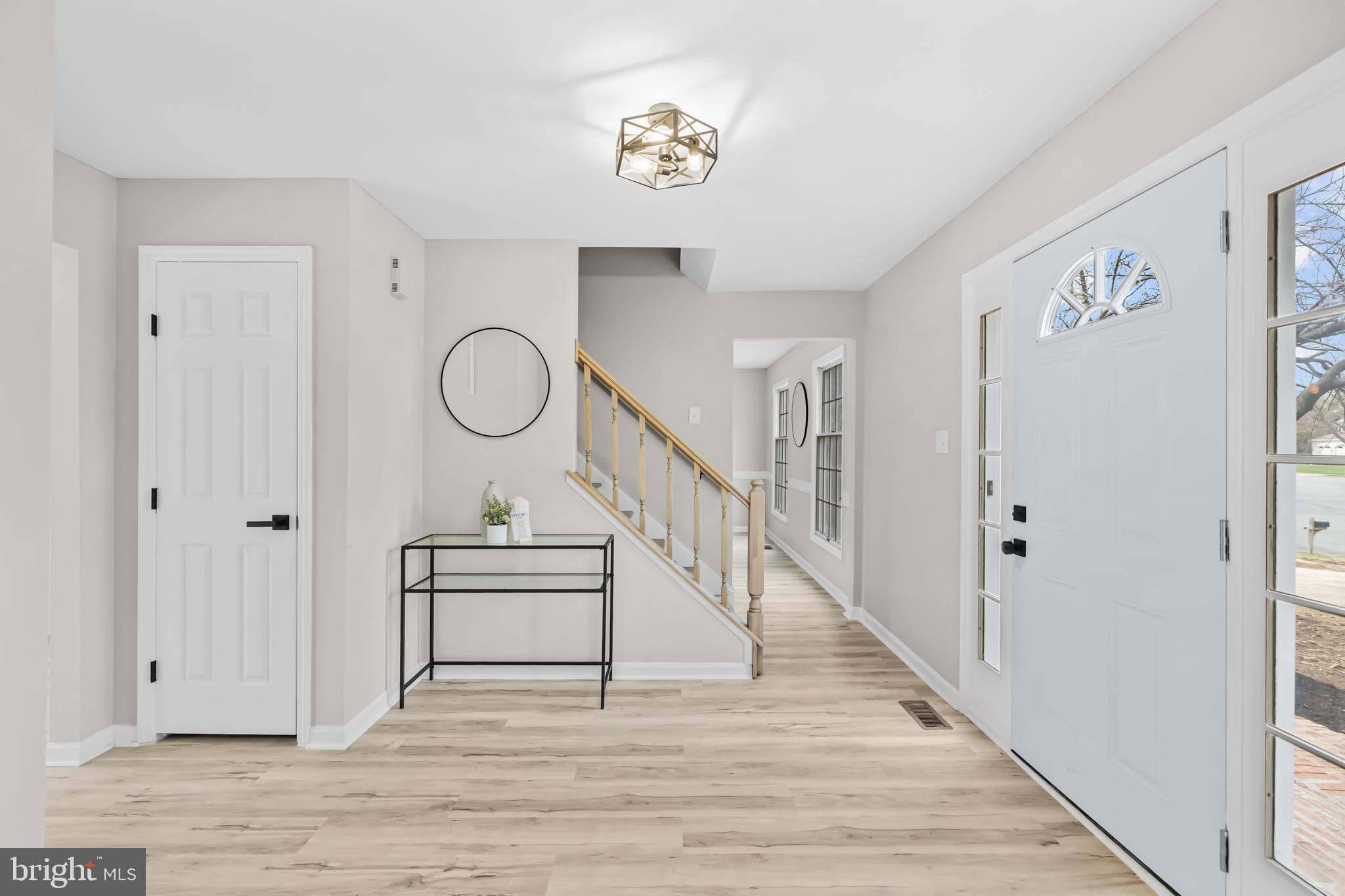 12701 Roark Court Reston, VA 20191 - Photo 11 of 58 Entrance Foyer