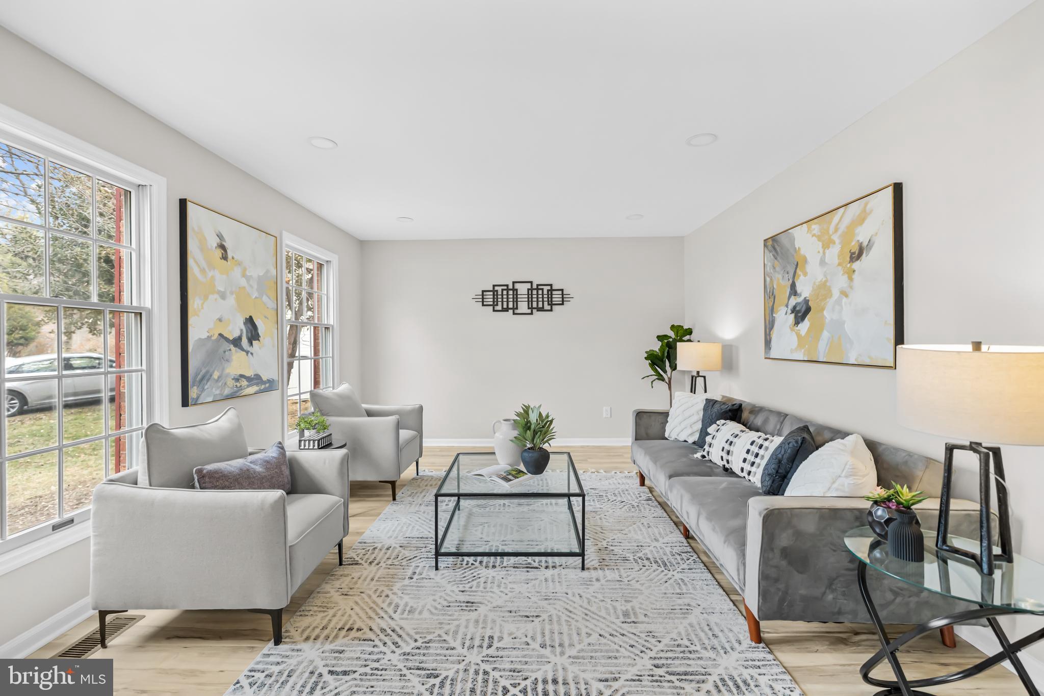 12701 Roark Court Reston, VA 20191 - Photo 13 of 58 Living Room