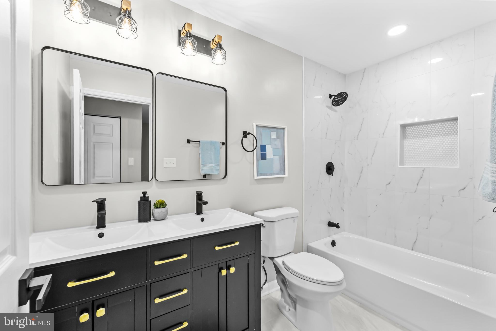 12701 Roark Court Reston, VA 20191 - Photo 36 of 58 Hallway Bathroom for Bedrooms 3 and 4