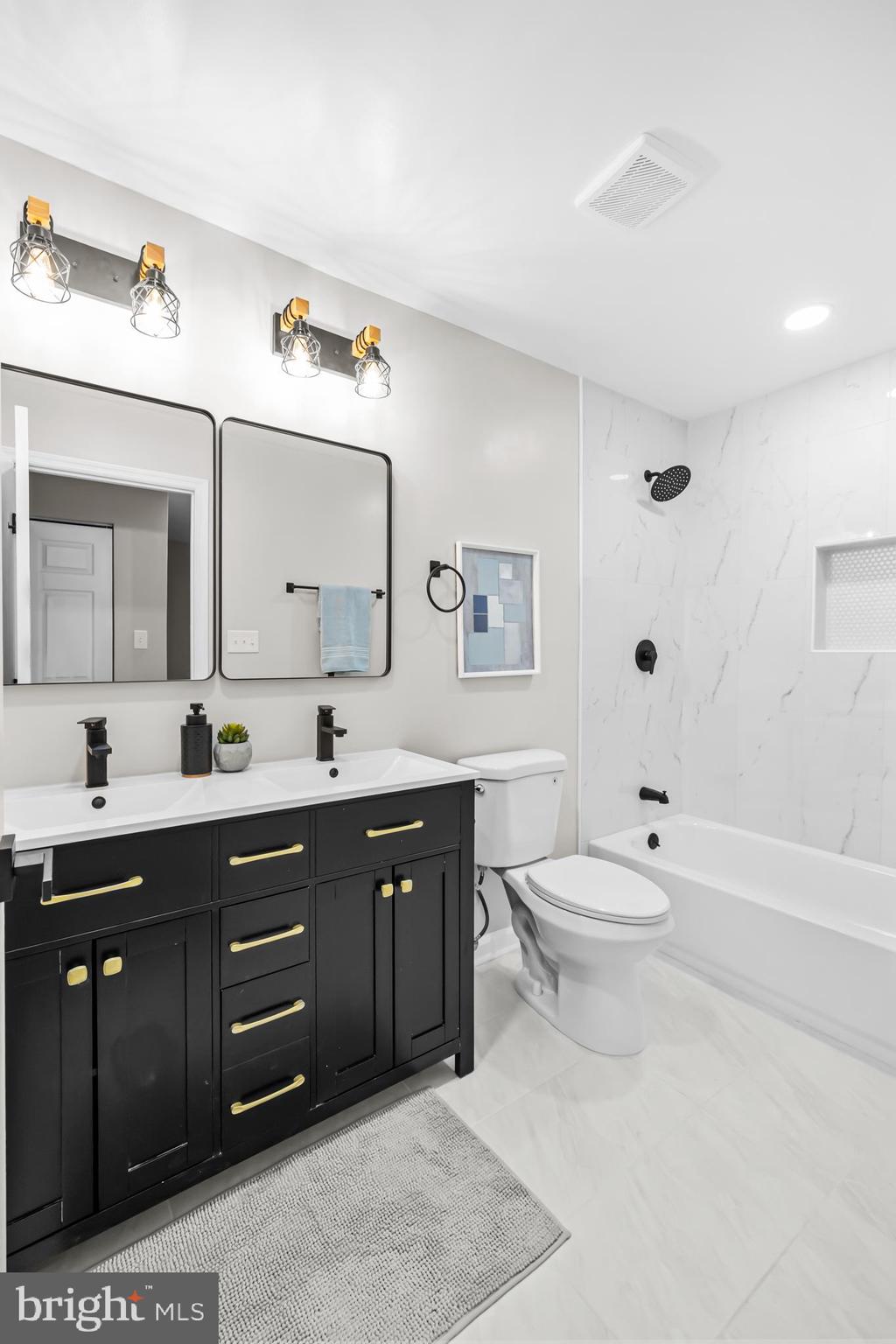 12701 Roark Court Reston, VA 20191 - Photo 37 of 58 Hallway Bathroom for Bedrooms 3 and 4