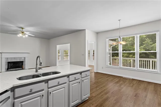 $689,900 | 4282 Goldfield Trace, Suwanee, GA 30024