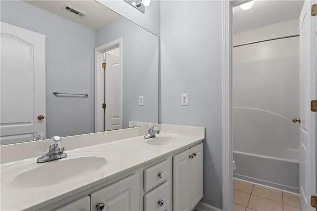 $689,900 | 4282 Goldfield Trace, Suwanee, GA 30024