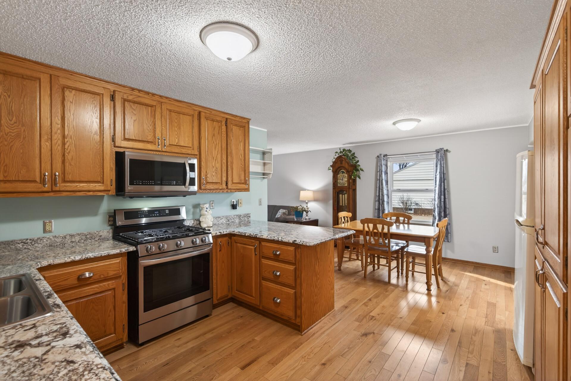 9447 Pilgrim Lane North Maple Grove, MN 55369 - Photo 4 of 65