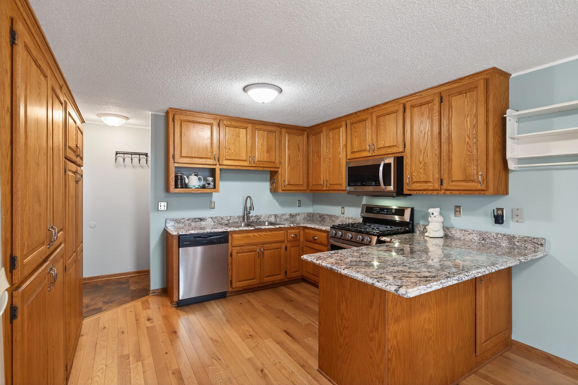 9447 Pilgrim Lane North Maple Grove, MN 55369 - Photo 5 of 65