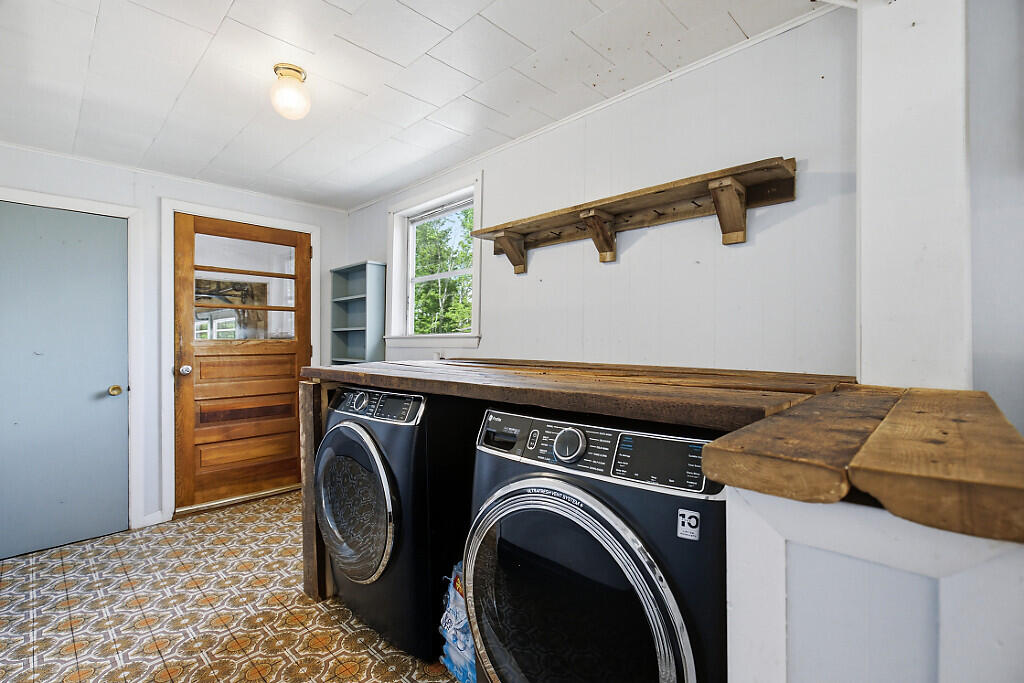 327 Ripley Road Dexter, ME 04930 - Photo 19 of 65 15_BP5A9357_DxO_mls