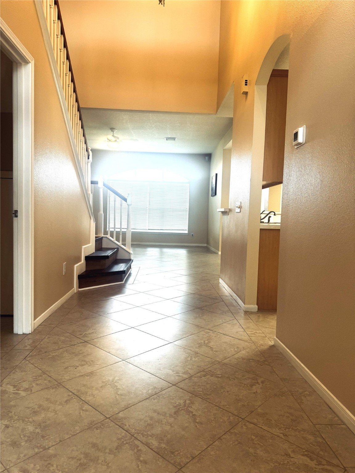 9810 Mossy Tree Lane Houston, TX 77064 - Photo 5 of 24 a view of a hallway with entryway