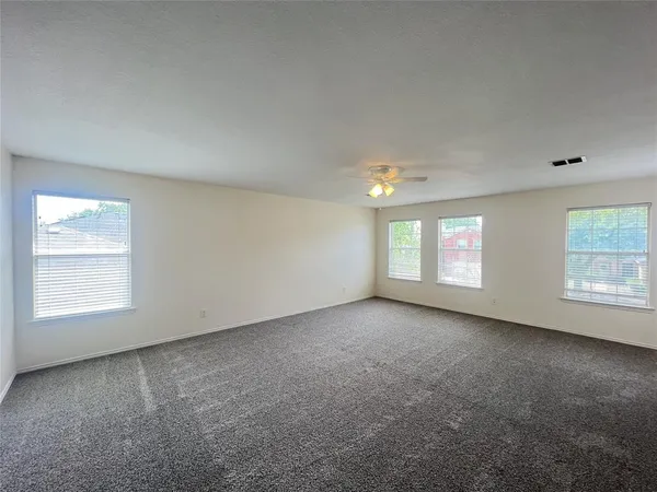 $2,450 | 2323 Dogwood Drive, Little Elm, TX 75068