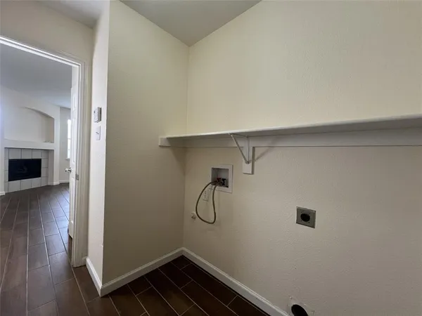 $2,450 | 2323 Dogwood Drive, Little Elm, TX 75068