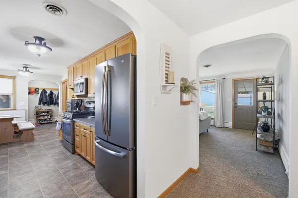 $325,000 | 115 South Walnut Street, Belle Plaine, MN 56011