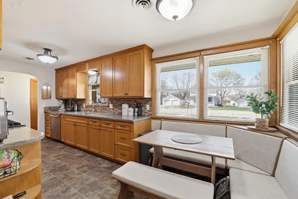 $325,000 | 115 South Walnut Street, Belle Plaine, MN 56011