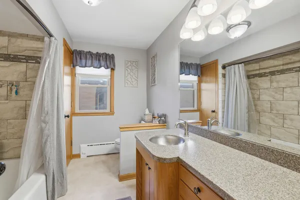 $325,000 | 115 South Walnut Street, Belle Plaine, MN 56011