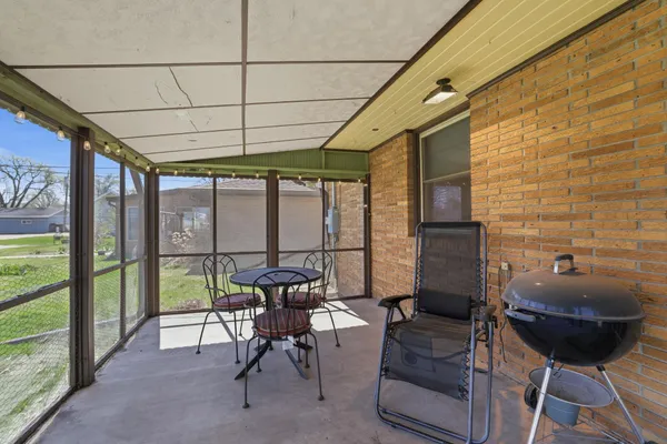 $325,000 | 115 South Walnut Street, Belle Plaine, MN 56011