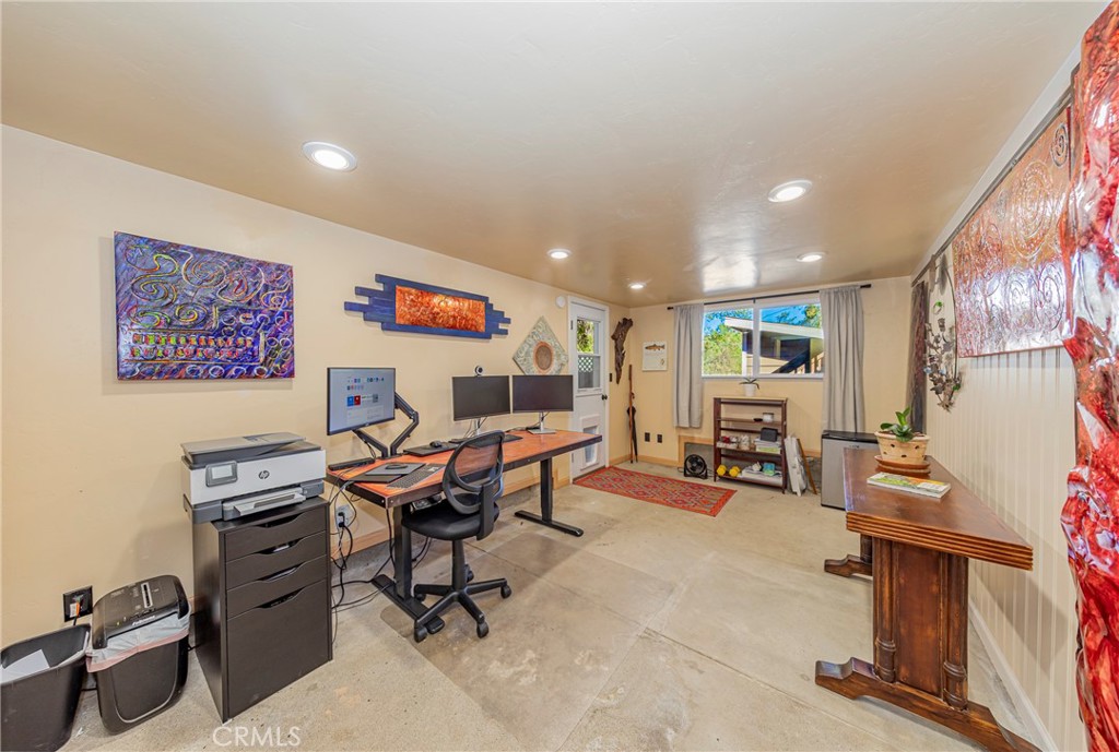 43629 Ranger Cir Drive Coarsegold, CA 93614 - Photo 35 of 54 a view of a workspace with furniture