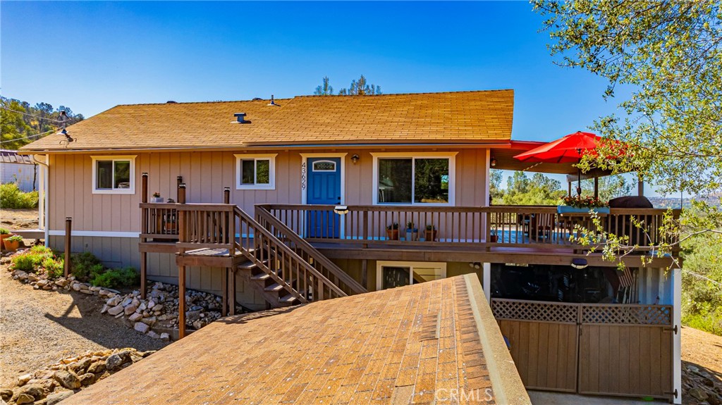43629 Ranger Cir Drive Coarsegold, CA 93614 - Photo 51 of 54 a view of a house with sitting area