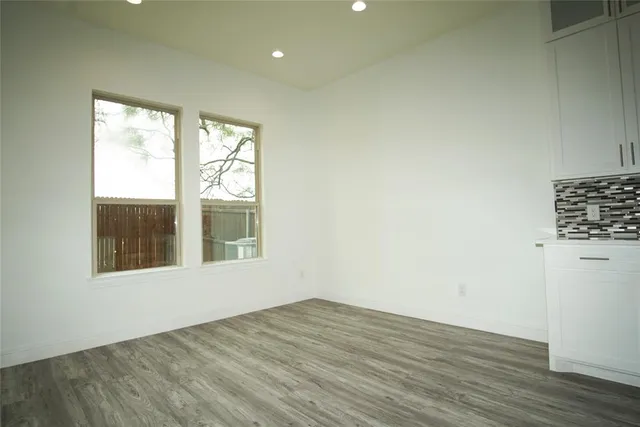 $3,000 | 1708 Prestwick Lane, Ennis, TX 75119