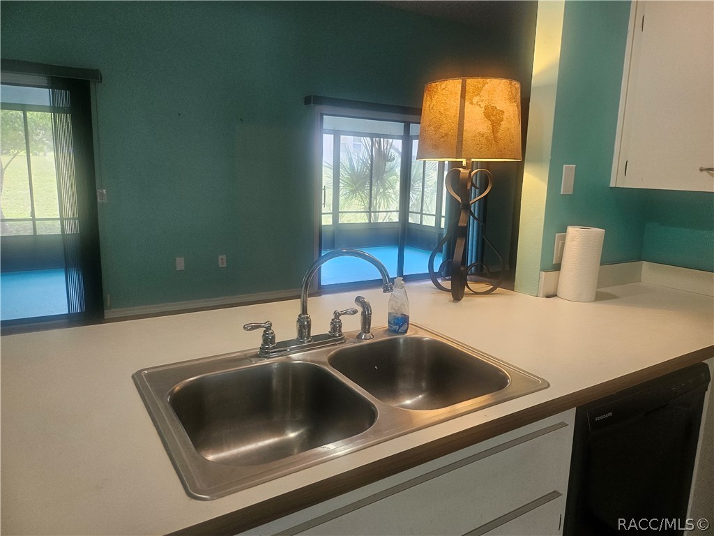 650 West Diamond Bird Loop Hernando, FL 34442 - Photo 4 of 24