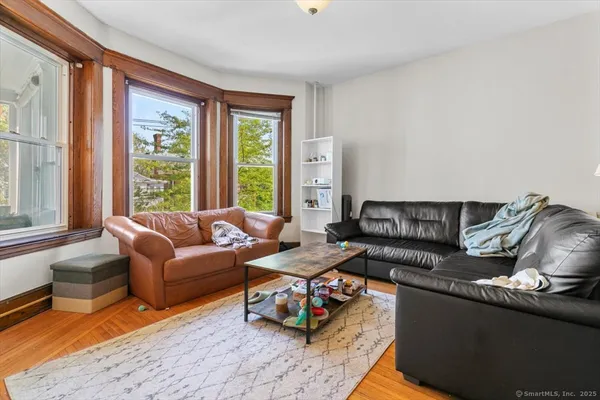 $3,600 | 506-508 Orange Street, Unit 2, New Haven, CT 06511