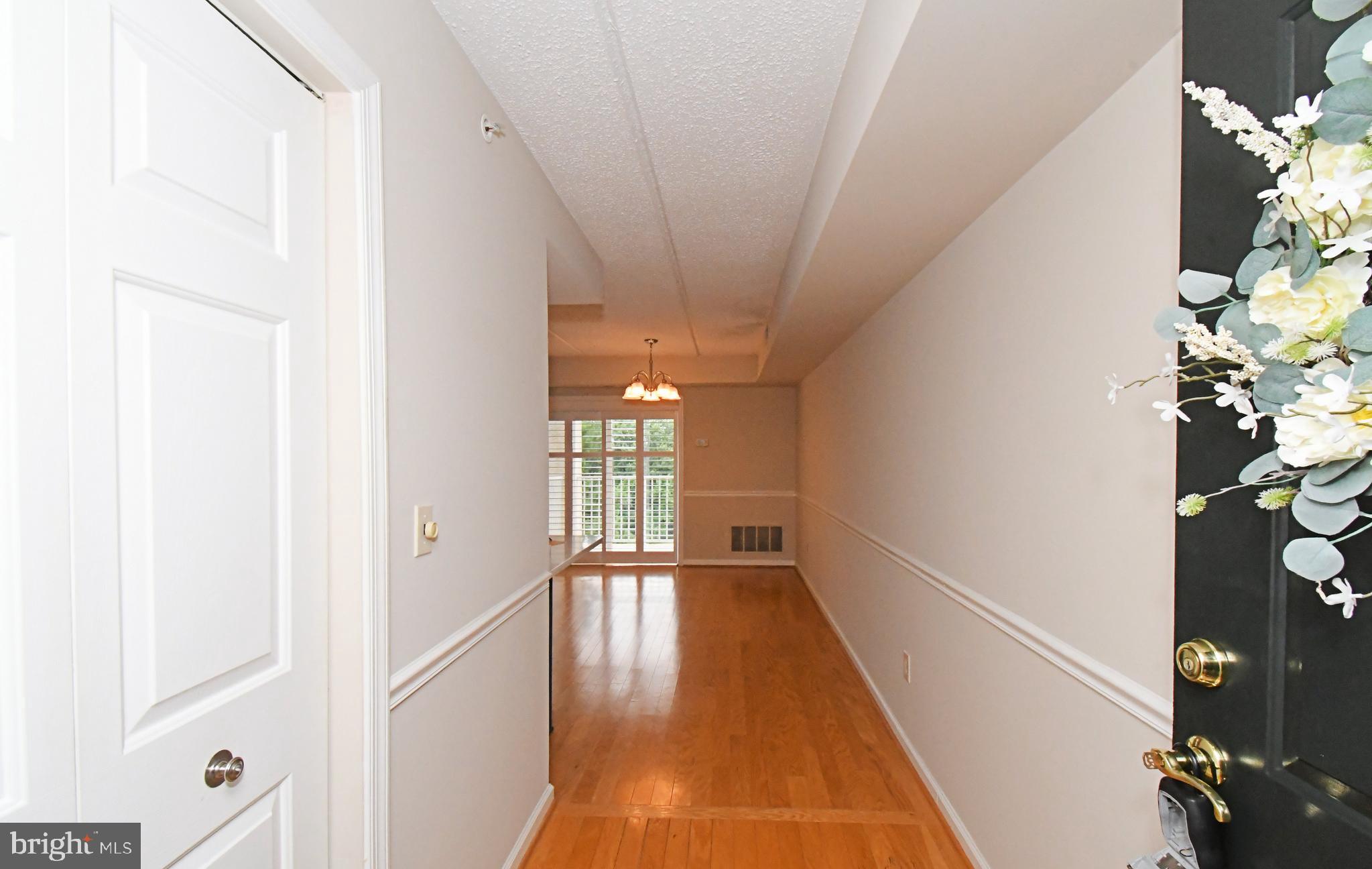 122 Brandon Road Norristown, PA 19403 - Photo 5 of 51 Foyer area