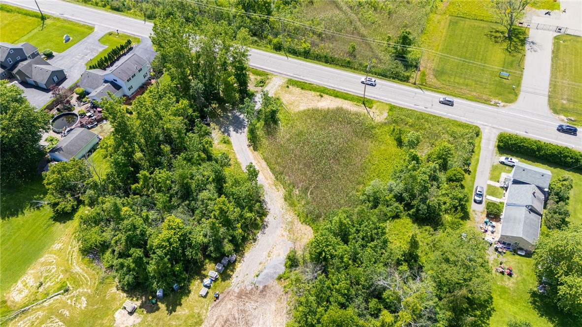 1652 Manitou Road Greece, NY 14626 - Photo 9 of 24