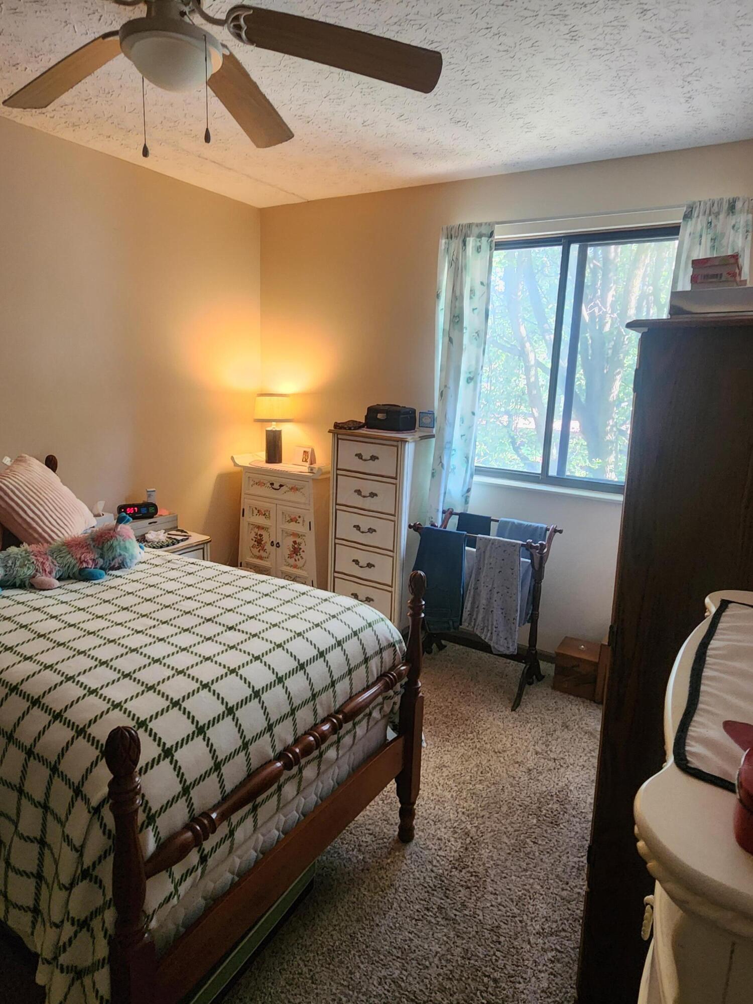 3939 Karl Road, Unit 217 Columbus, OH 43224 - Photo 10 of 14 Primary Bedroom 3030 Karl Rd #217