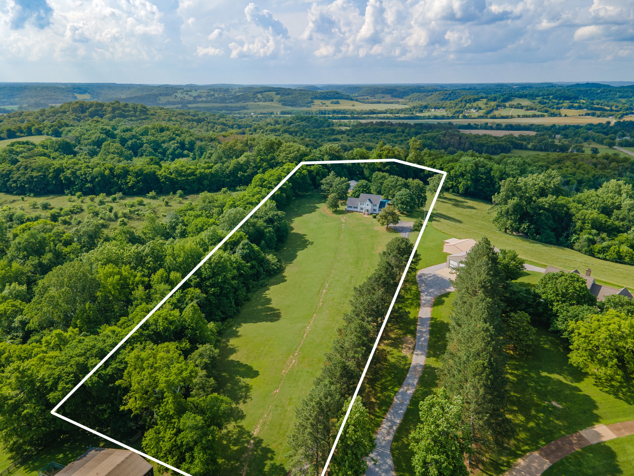196 Ridgeview Drive Pulaski, TN 38478 - Photo 4 of 59 Gallery Image 4