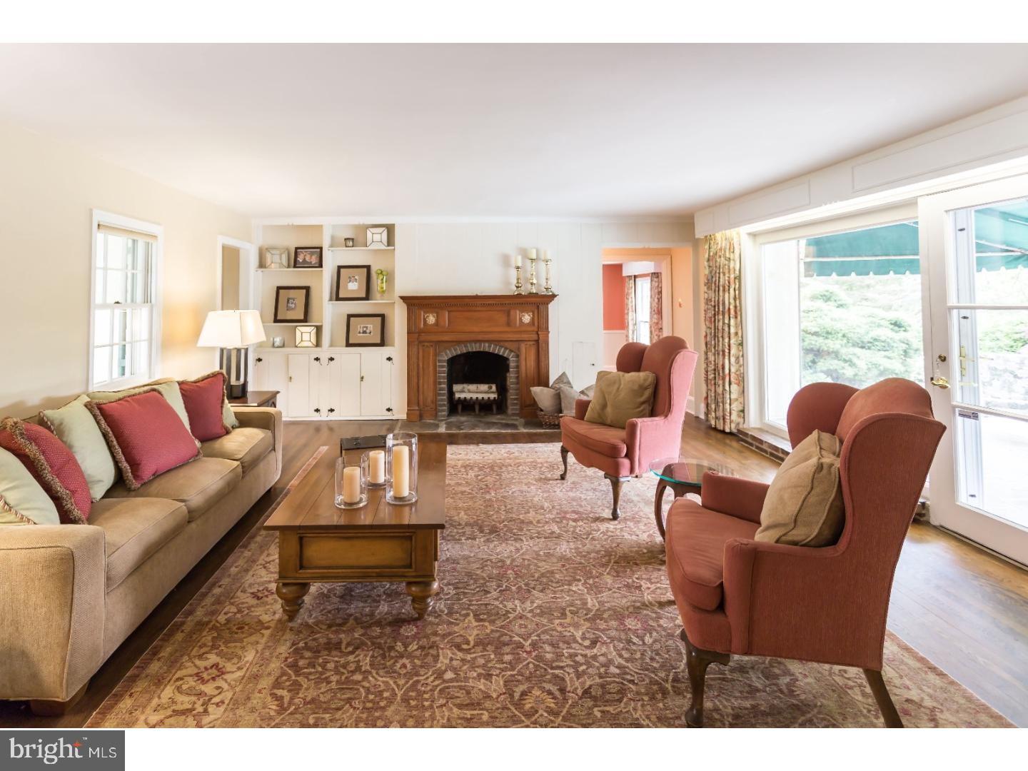 432 Newtown Road Berwyn, PA 19312 - Photo 4 of 25 Family Room
