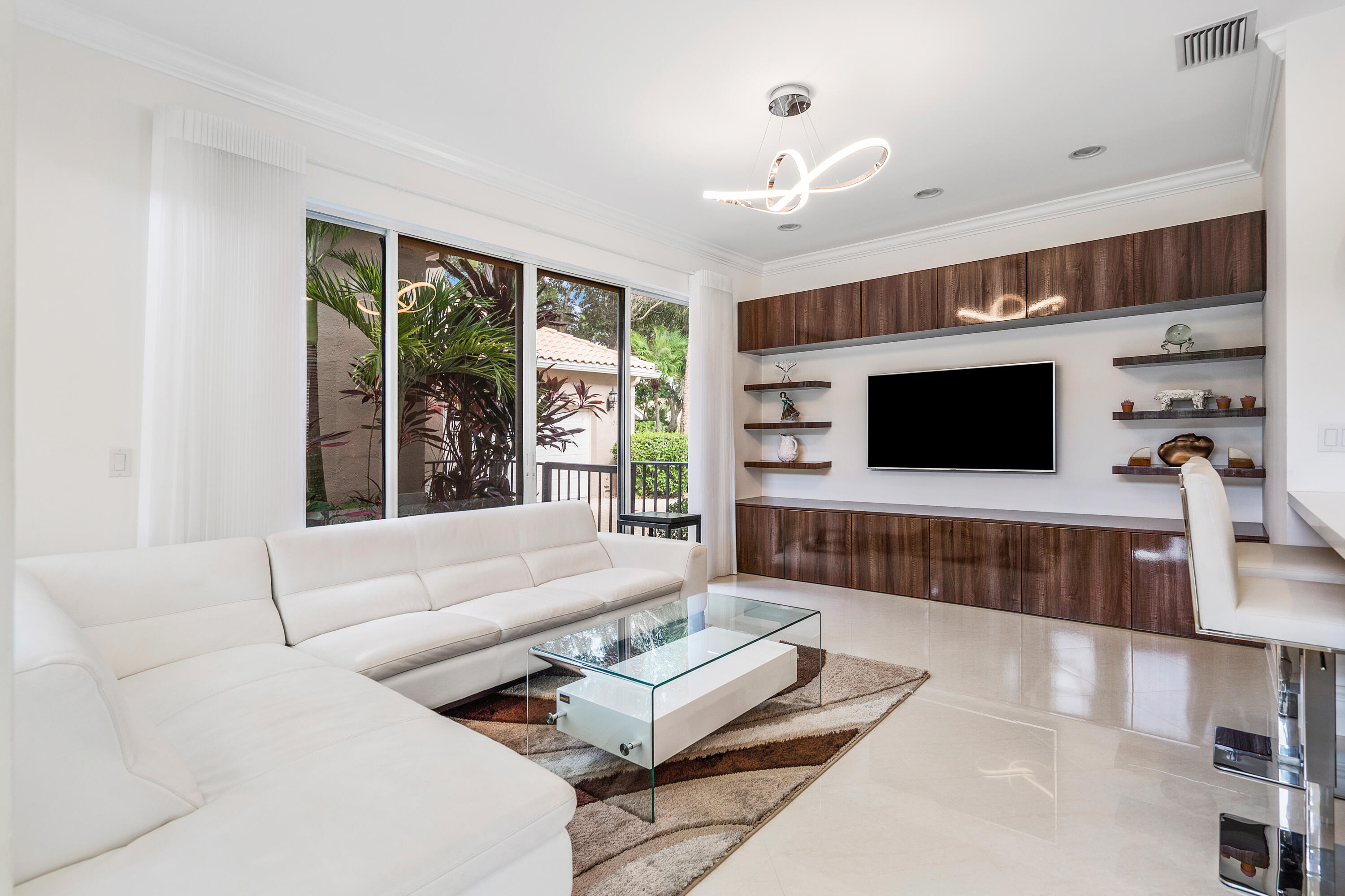 17171 Ryton Lane Boca Raton, FL 33496 - Photo 12 of 49 Family Room