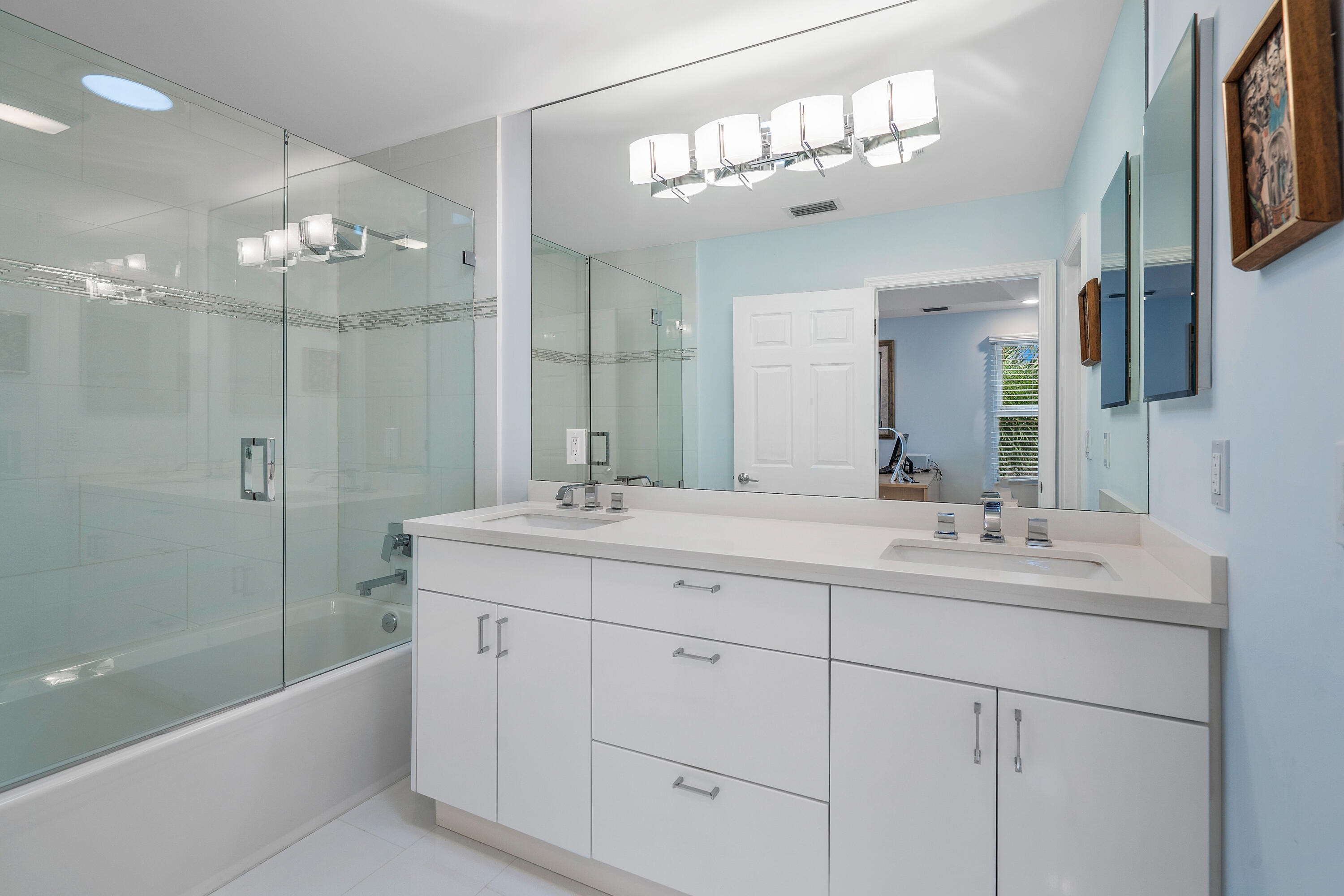 17171 Ryton Lane Boca Raton, FL 33496 - Photo 34 of 49 Bathroom 4