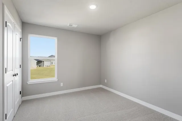 $355,218 | 12429 South Redwood Street, Lee's Summit, MO 64086