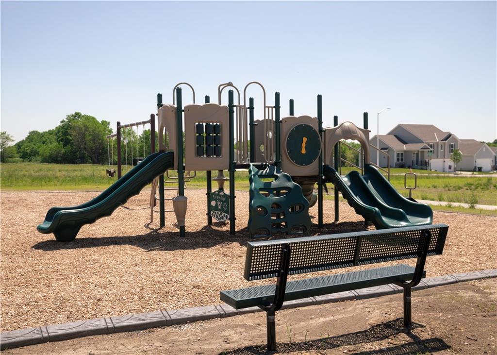 12429 South Redwood Street Lee's Summit, MO 64086 - Photo 22 of 23