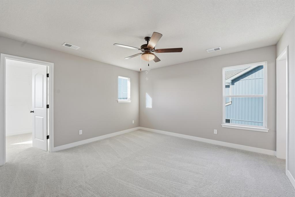 12429 South Redwood Street Lee's Summit, MO 64086 - Photo 6 of 23